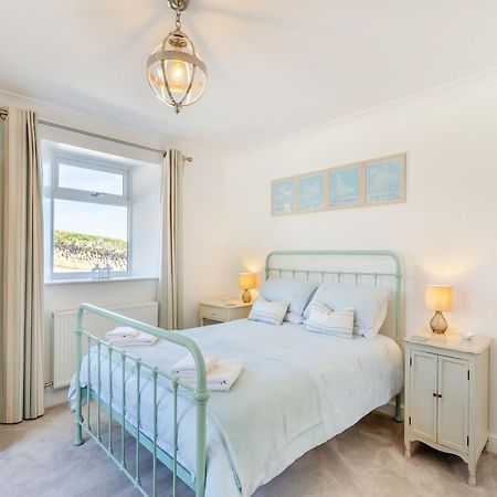 Tregarrek Villa Coverack Bagian luar foto