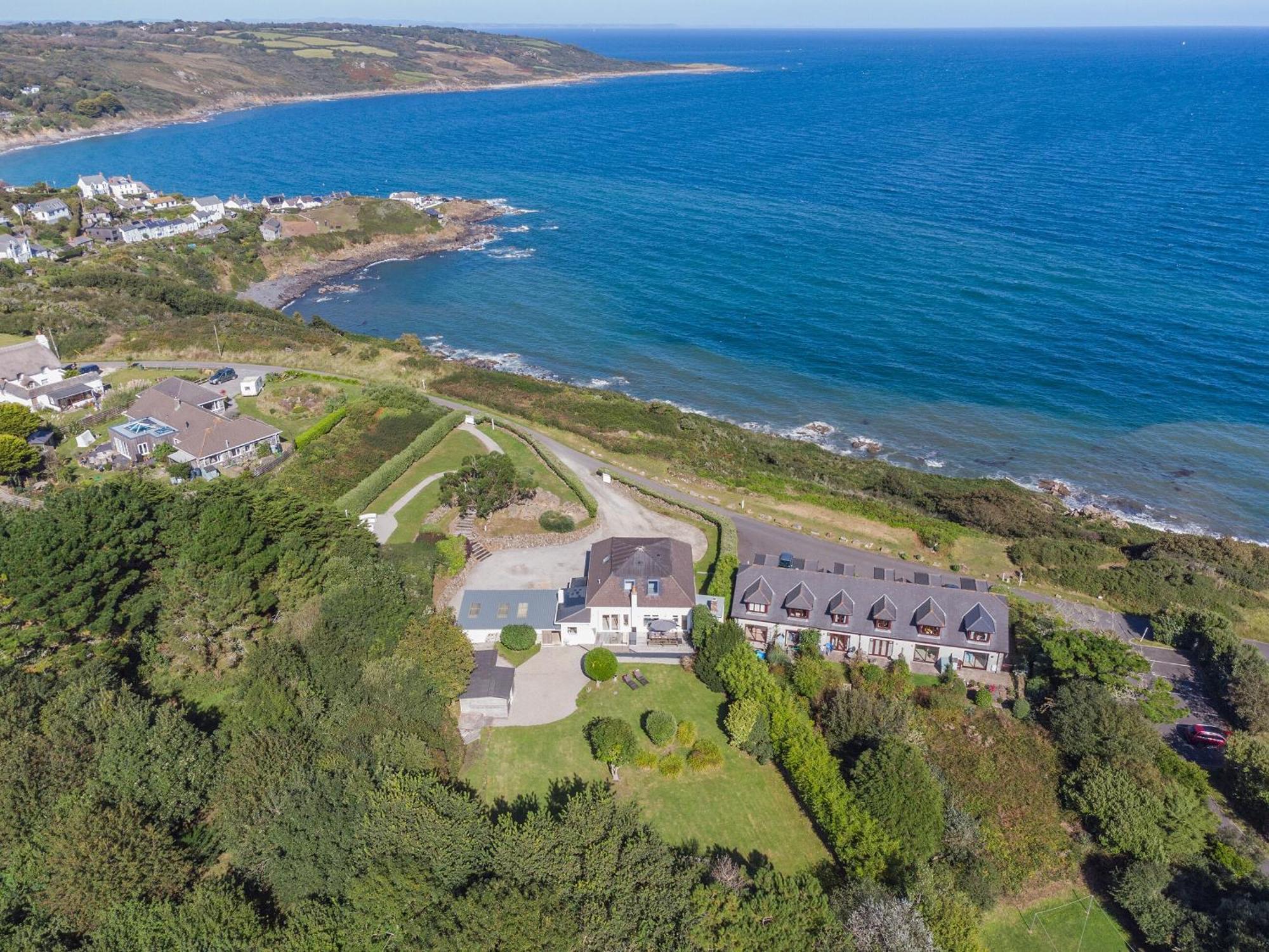 Tregarrek Villa Coverack Bagian luar foto